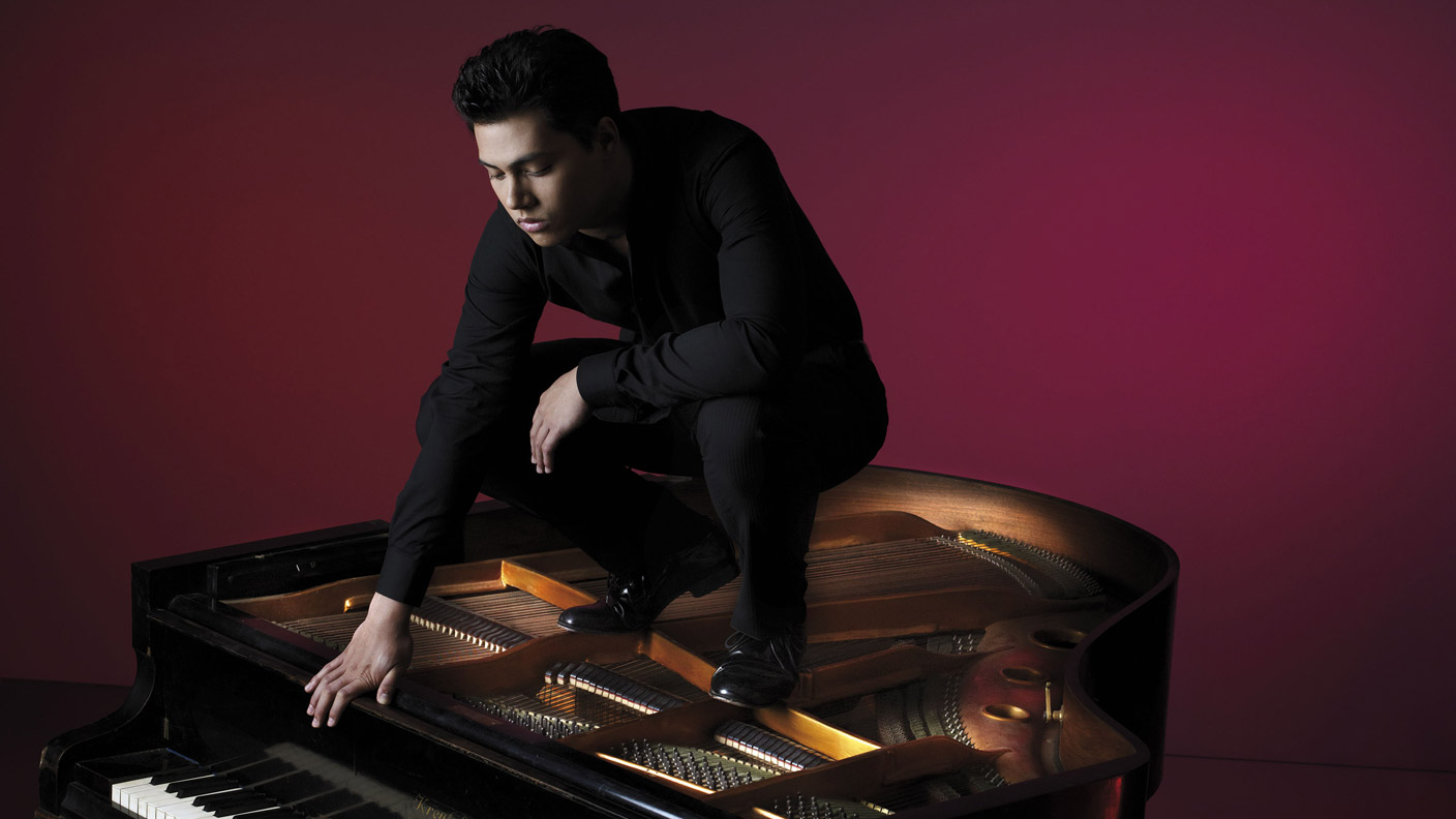 Benyamin Nuss – Final Fantasy